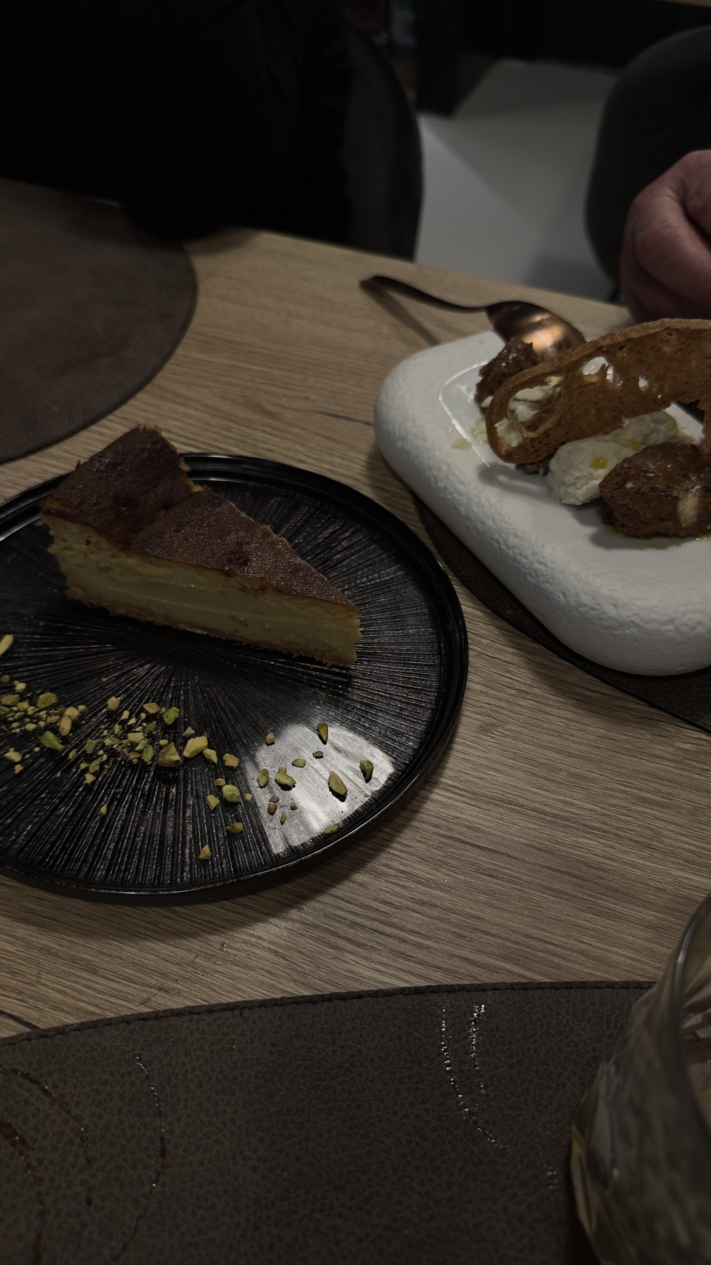 Cheesecake de festuc i flam de nata